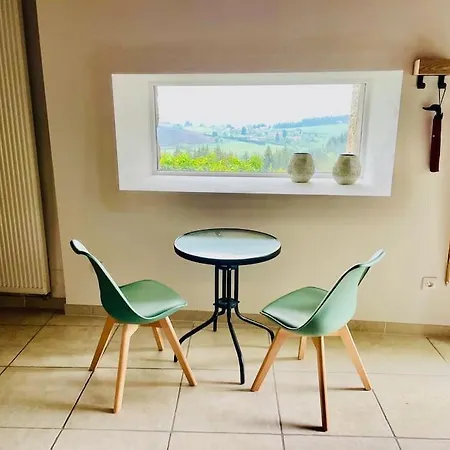 Holiday home Spacieuse Ferme Renovee A L'oree Des Bois *